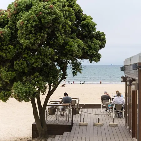 Beachfront Apartment *