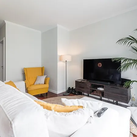 Beachfront Apartment *