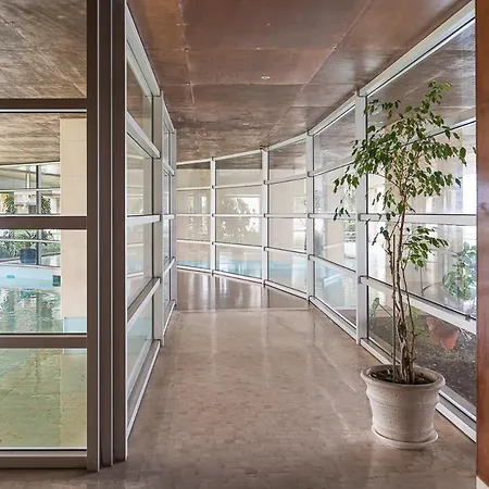 Beachfront 아파트 *